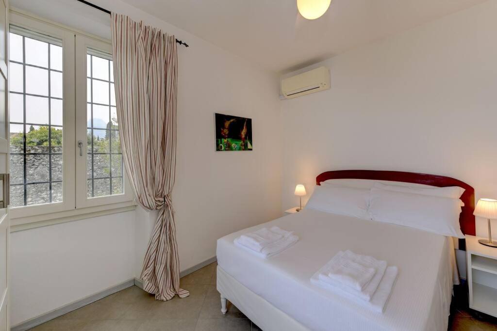 Oleandro Apartment Directly On The Lake Gargnano Exterior photo
